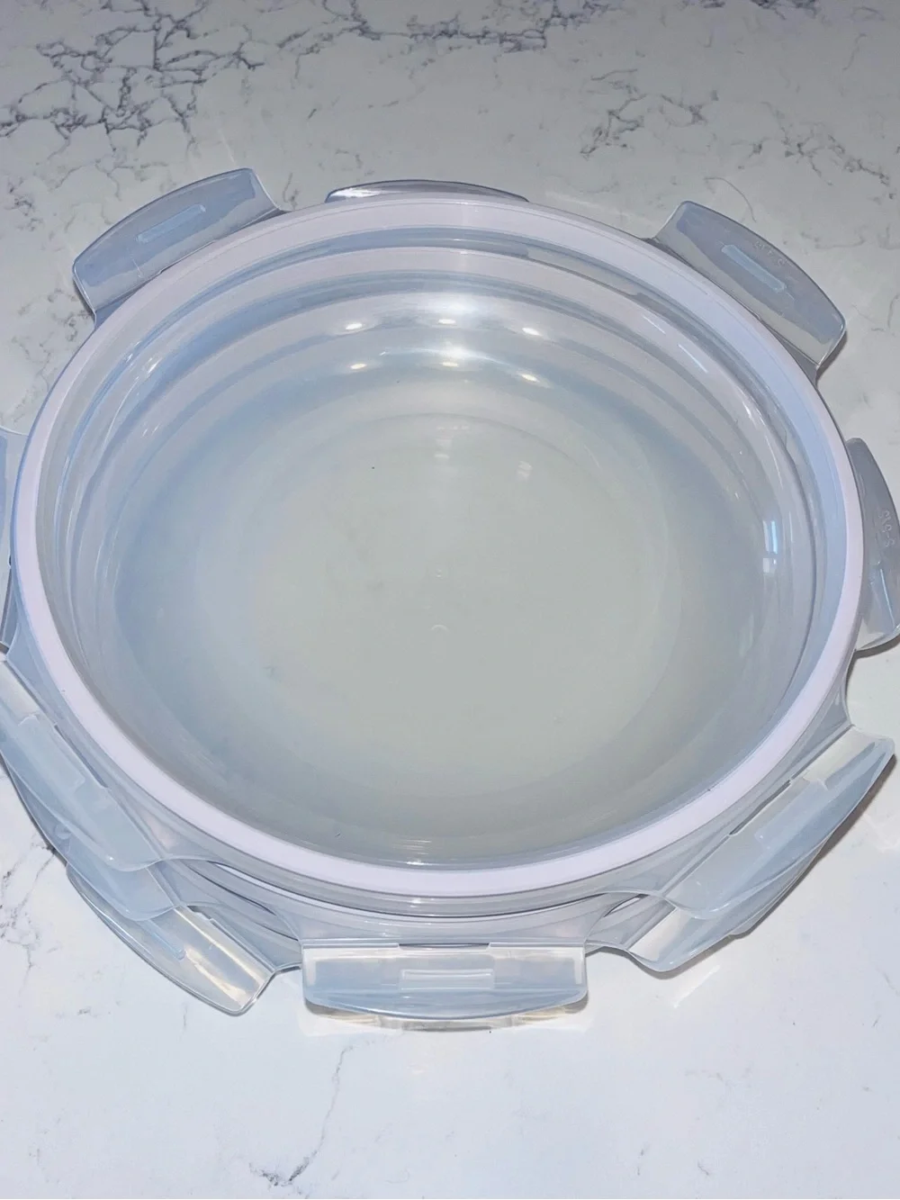 Lock & Lock air tight rubber ring clear round plastic lids only # 2-2/2 set 4